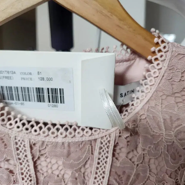 [BUNJANG] SATIN Pink Lace Dress (S) / SATIN 연핑크 레이스 원피스 s 미착용 새상품 택있음