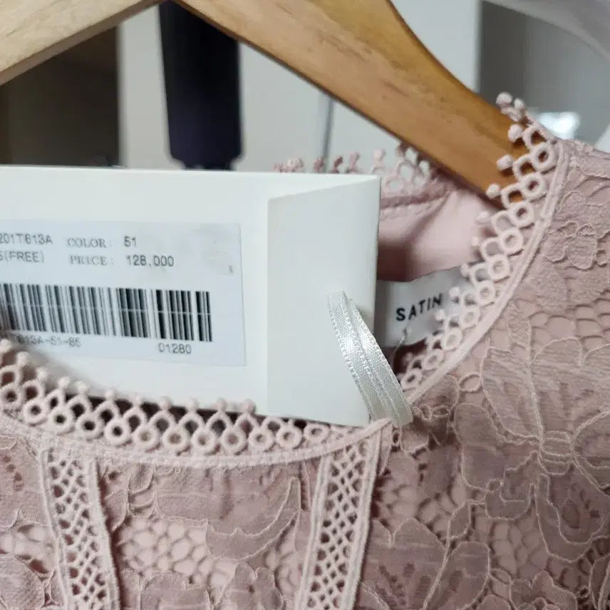 [BUNJANG] SATIN Pink Lace Dress (S) / SATIN 연핑크 레이스 원피스 s 미착용 새상품 택있음