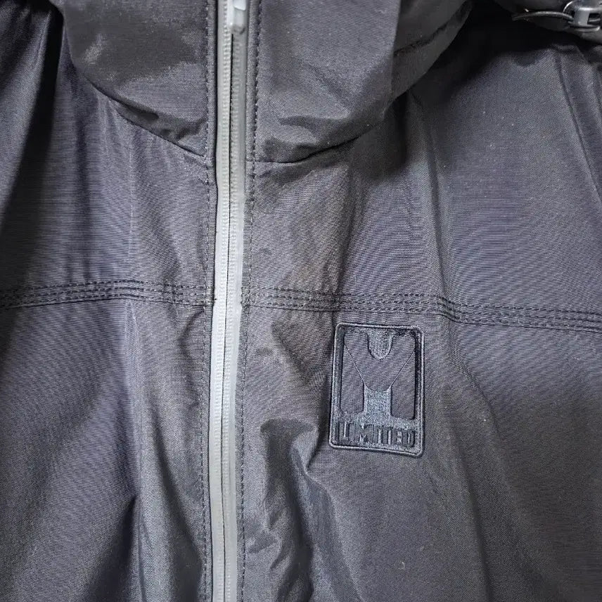 [BUNJANG] M Limited Fox Fur Black Padded Jacket / 엠리미티드 폭스퍼 블랙 패딩 점퍼 m