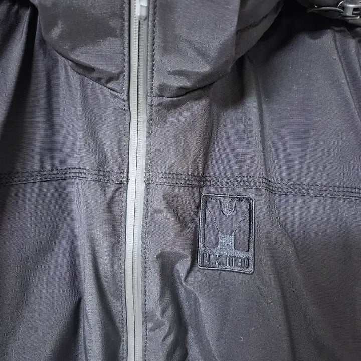 [BUNJANG] M Limited Fox Fur Black Padded Jacket / 엠리미티드 폭스퍼 블랙 패딩 점퍼 m