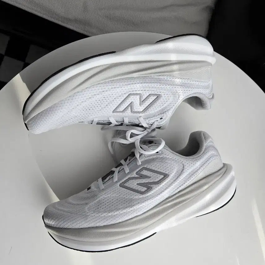 [BUNJANG] New Balance 1080 V15 2E Running Shoes / 뉴발란스 1080 V15 2E 260사이즈
