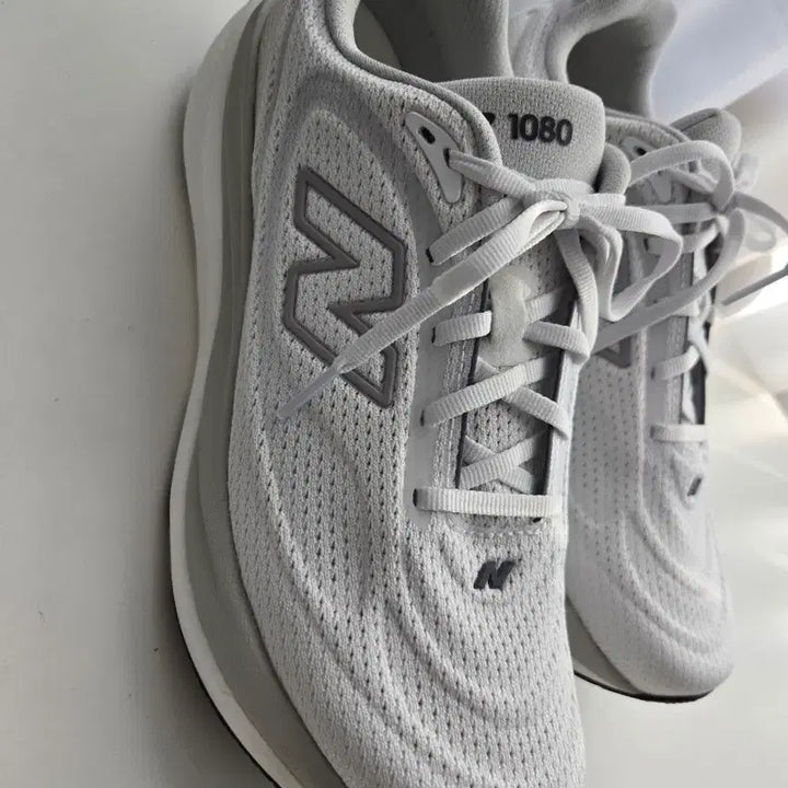 [BUNJANG] New Balance 1080 V15 2E Running Shoes / 뉴발란스 1080 V15 2E 260사이즈
