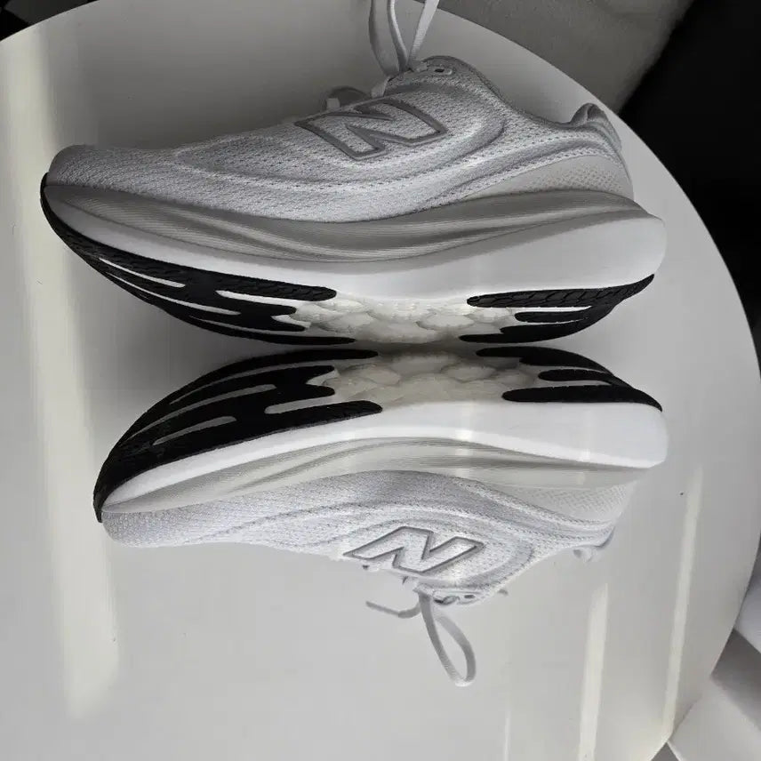 [BUNJANG] New Balance 1080 V15 2E Running Shoes / 뉴발란스 1080 V15 2E 260사이즈