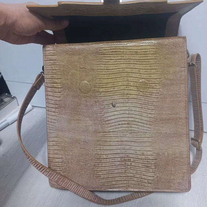 [BUNJANG] Andrea Vana Gaya Leather Backpack / 안드레아바나 가야 백팩. 토트 백팩 겸용