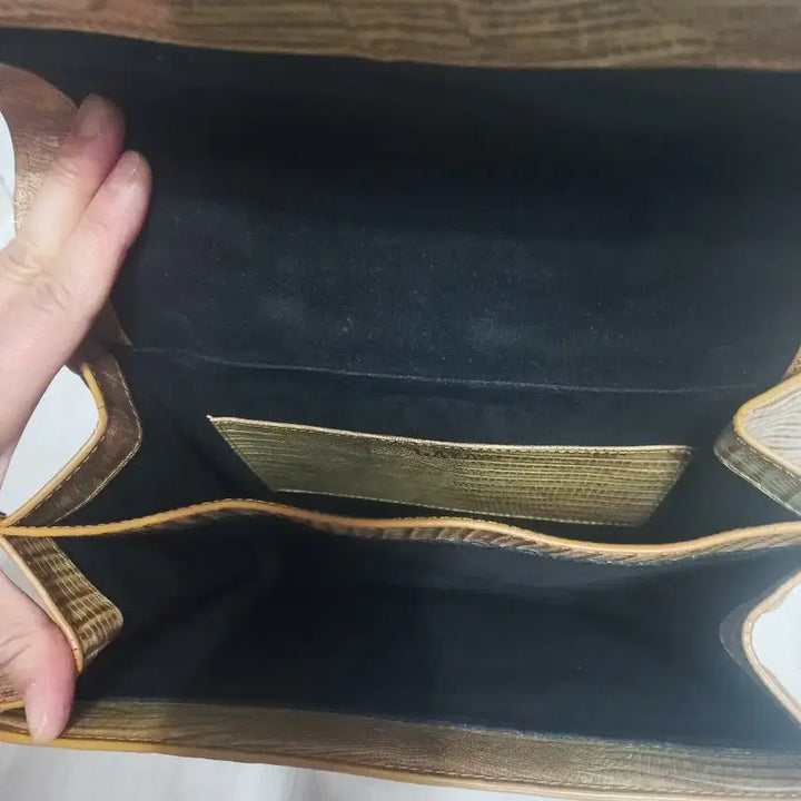 [BUNJANG] Andrea Vana Gaya Leather Backpack / 안드레아바나 가야 백팩. 토트 백팩 겸용