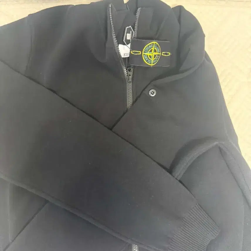[BUNJANG] Stone Island Knit Zip-up / 스톤아일랜드 니트집업