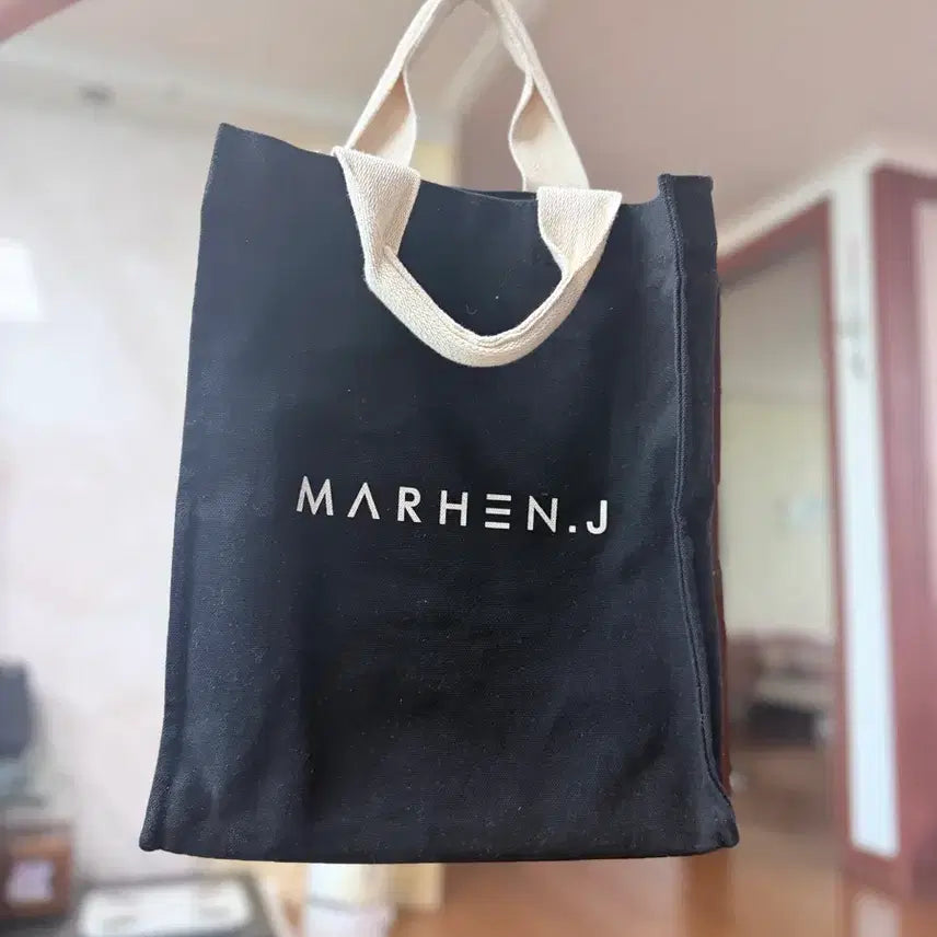 [BUNJANG] Marhen J Ricky Bag / 마르헨제이 블랙/아이보리 리키백