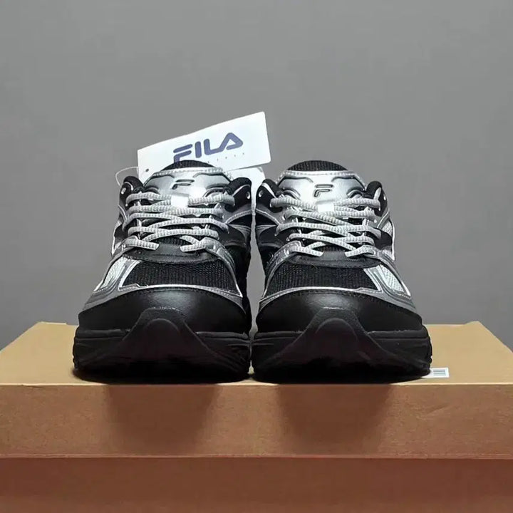 [BUNJANG] FILA Interrun Lightweight Running Shoes / FILA 런 운동화 240/265 [새상품]