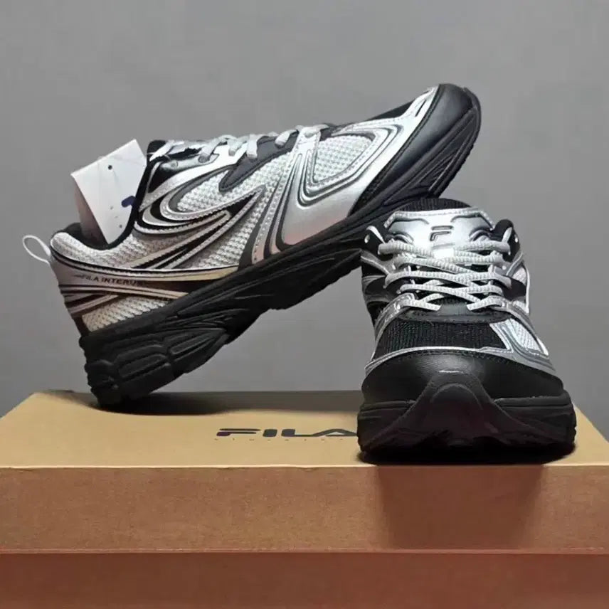 [BUNJANG] FILA Interrun Lightweight Running Shoes / FILA 런 운동화 240/265 [새상품]