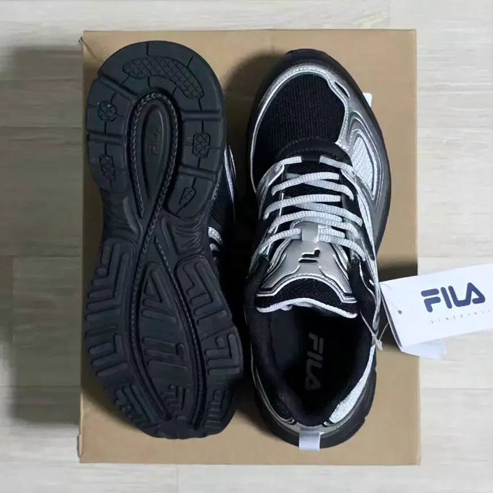 [BUNJANG] FILA Interrun Lightweight Running Shoes / FILA 런 운동화 240/265 [새상품]