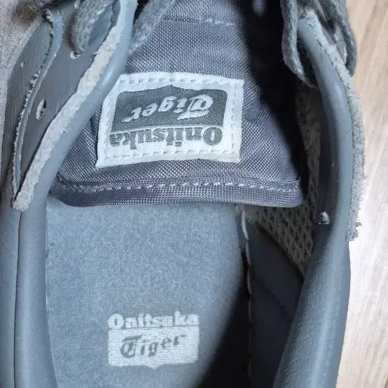 [BUNJANG] Onitsuka Tiger GSM Sneakers / 오니츠카 타이거 GSM 스니커즈