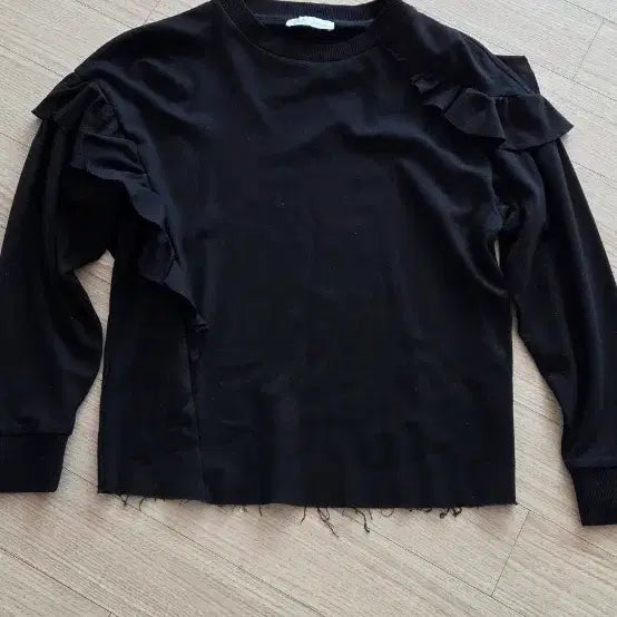 [BUNJANG] Max Mara E-Trend Frill Sweatshirt / 막스마라 이트렌드 프릴맨투맨