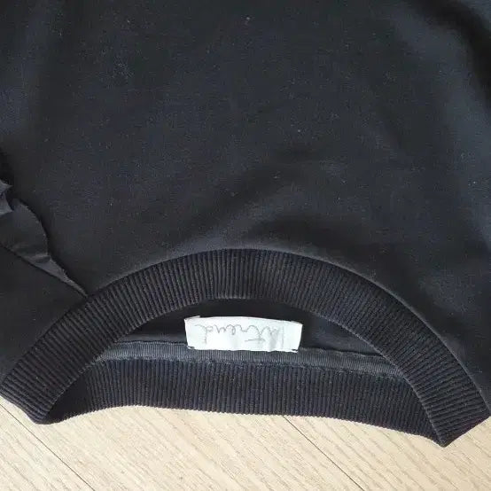 [BUNJANG] Max Mara E-Trend Frill Sweatshirt / 막스마라 이트렌드 프릴맨투맨