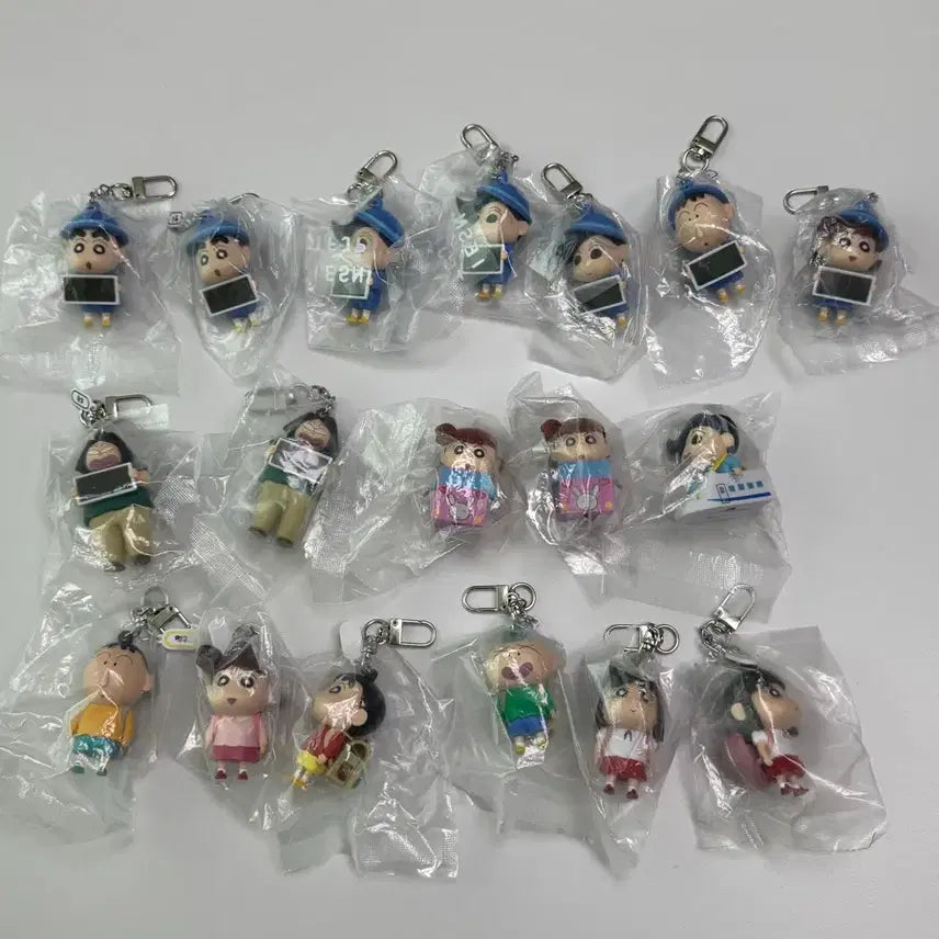 [BUNJANG] Crayon Shin-chan Figure Keyring Collection / 짱구는 못말려 피규어 키링 새상품 정품 모음 (MBTI, 연필깎이,책가방