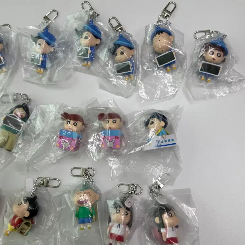 [BUNJANG] Crayon Shin-chan Figure Keyring Collection / 짱구는 못말려 피규어 키링 새상품 정품 모음 (MBTI, 연필깎이,책가방