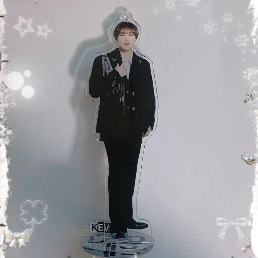 [BUNJANG] Evident Buddyz Kevin Acrylic Stand / 에비단 버디즈 케빈 아크릴스탠드