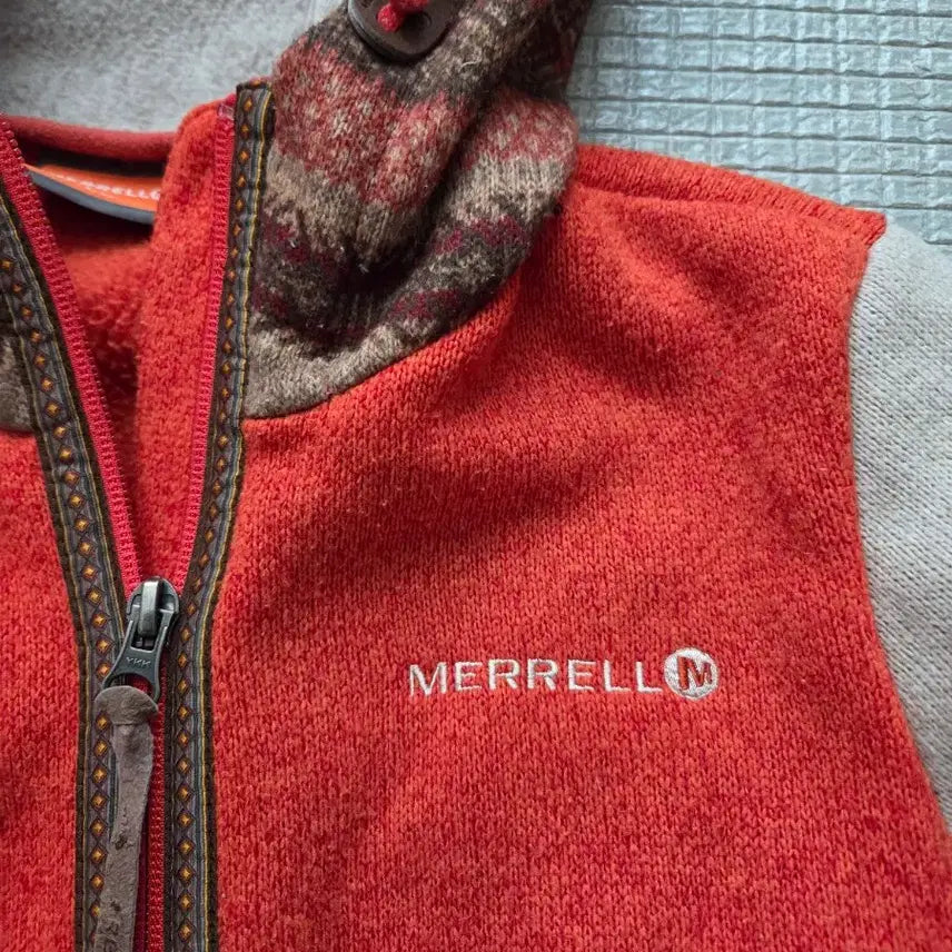 [BUNJANG] Merrell Orange Hooded Sweater / 머렐 오렌지 스웨터 55(90)