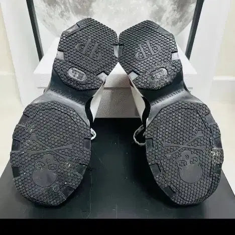 [BUNJANG] Philipp Plein Skull Sneakers (240-245) / (정품)필립플레인 스니커즈( 240-245)