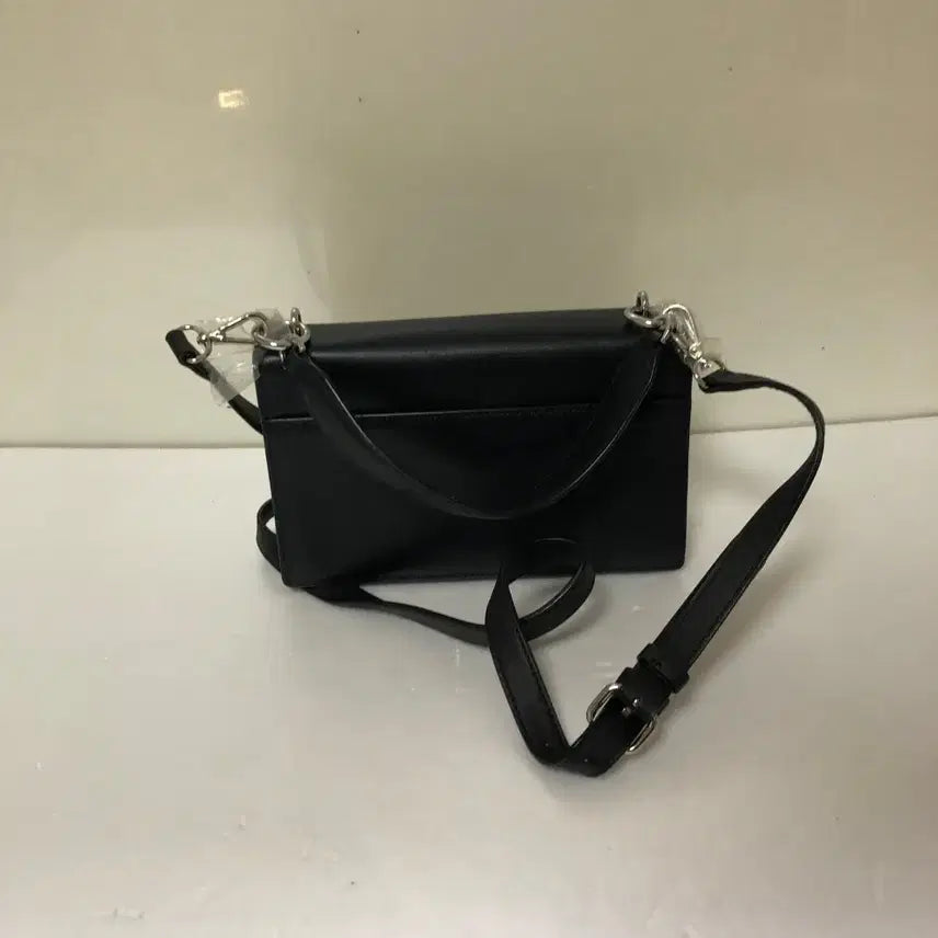 [BUNJANG] Oryany Crossbody Bag / 오야니 크로스백@9902