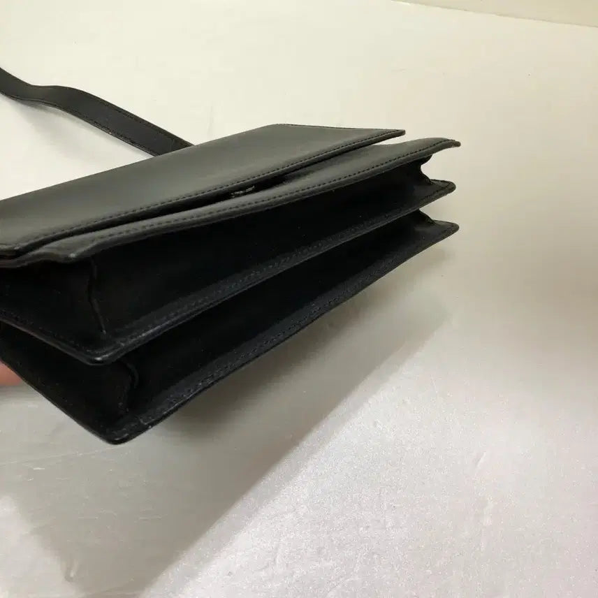 [BUNJANG] Oryany Crossbody Bag / 오야니 크로스백@9902