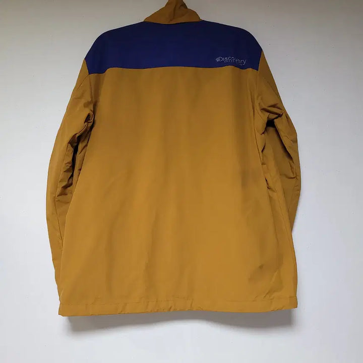 [BUNJANG] Discovery Windbreaker Jacket (Size L) / 디스커버리 바람막이 자켓(사이즈100/L)
