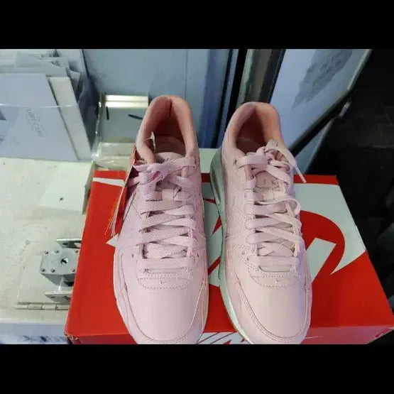 [BUNJANG] Nike Air Max Pink Sneakers / 나이키 에어맥스 핑크 245