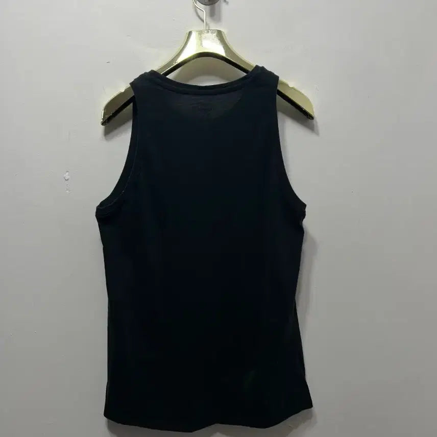 [BUNJANG] Nike Black Tank Top Gold Swoosh M / 나이키 블랙 탱크탑 금색 스우시 M