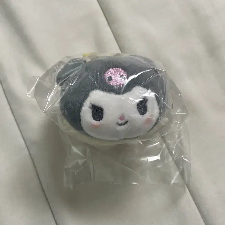 [BUNJANG] Sanrio Kuromi Honeybee Series Mini Mascot / 산리오 꿀벌시리즈 랜덤 미니 마스코트 쿠로미 팝니다