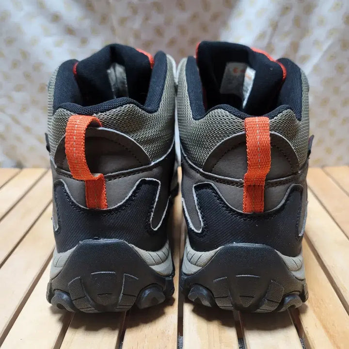 [BUNJANG] Echoleva Pucerin Hiking Boots / 에코로바 등산화 285 (실착280)