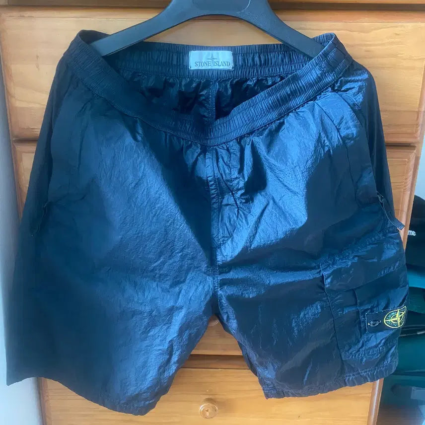 [BUNJANG] Stone Island Nylon Badge Shorts / 스톤아일랜드 나일론 와펜 반바지 국매매장판 인기상품 판매 교환가능