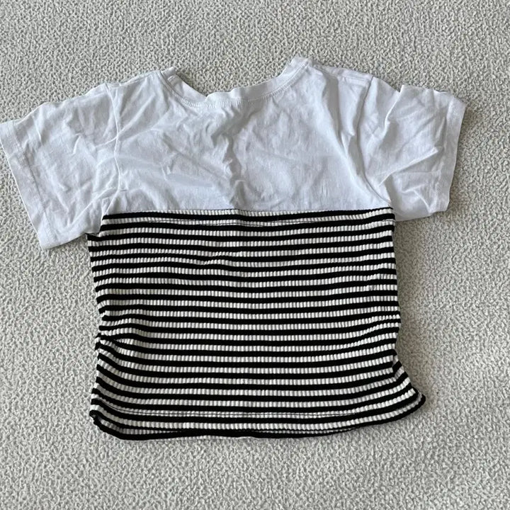 [BUNJANG] Stripe Layered Short-Sleeve Cropped T-Shirt Shirring / 스트라이프 레이어드 반팔티 크롭티 셔링 데이트룩 봄코디