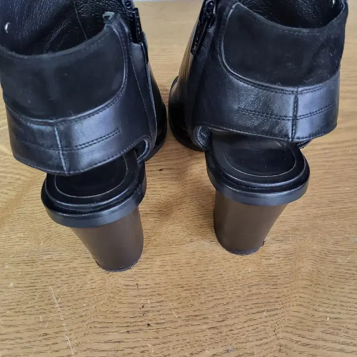 [BUNJANG] System Black Open Toe Heels - Size 230 / 시스템 블랙 오픈토 힐230