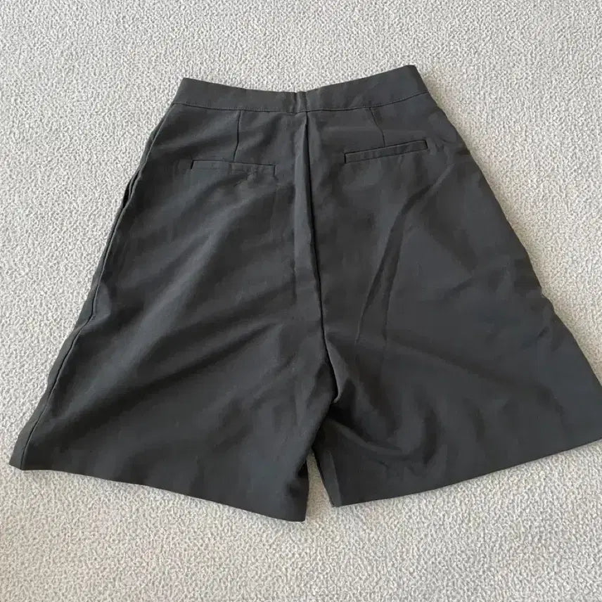 [BUNJANG] Gray Slacks Shorts for Spring/Summer / 5부 7부 반바지 슬렉스 회색바지 봄코디 출근룩 꾸안꾸