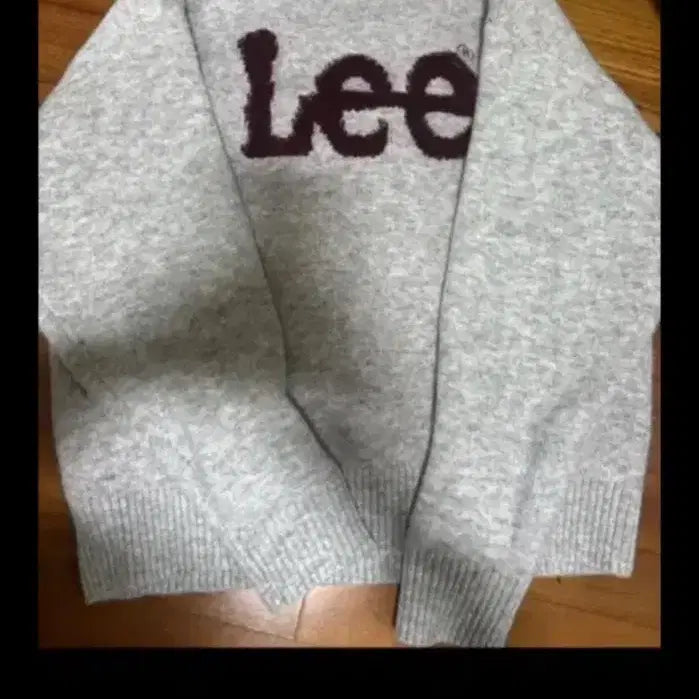 [BUNJANG] Lee Gray Logo Knit Sweater / Lee 회색 로고 니트 스웨터