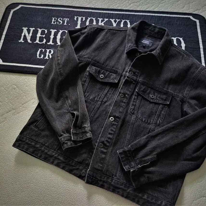 [BUNJANG] Musinsa Standard Relaxed Denim Trucker Jacket Washed Black / 무신사 스탠다드 릴렉스드 데님 트러커 재킷 워시드 블랙  팝니다.