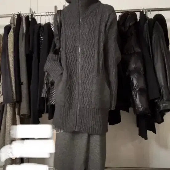 [BUNJANG] Ayadz Vintage Italian Wool High Neck Cardigan / Ayadz 빈티지 이태리 울 하이넥 가디건
