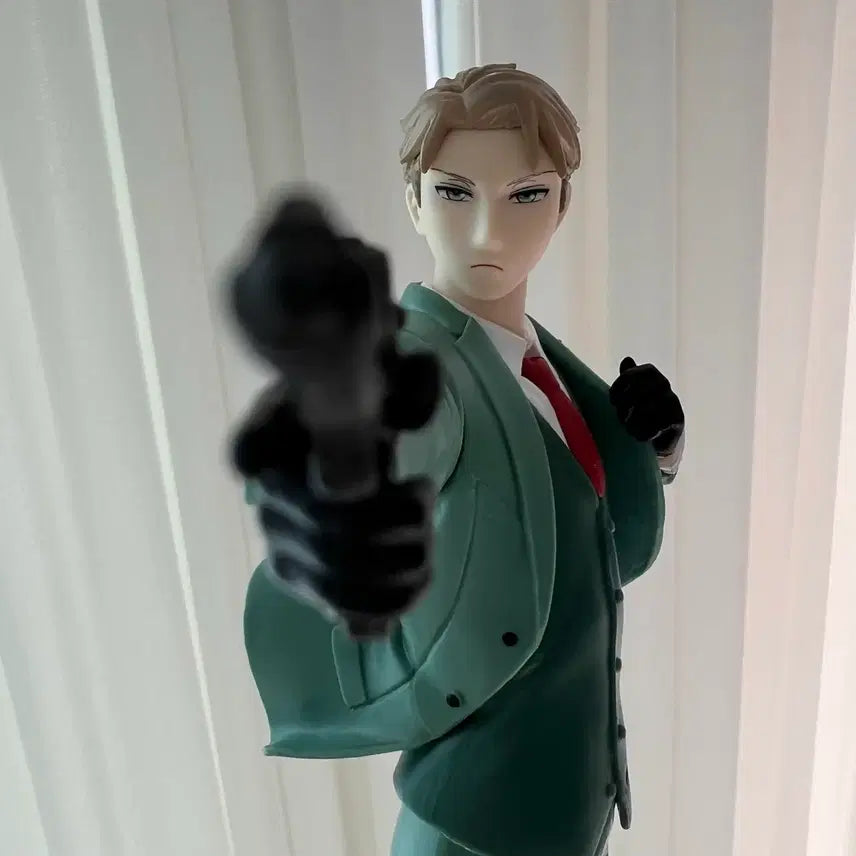 [BUNJANG] Spy x Family Loid Forger Figure / 스파이 패밀리 로이드 포저 피규어(박스잇음)