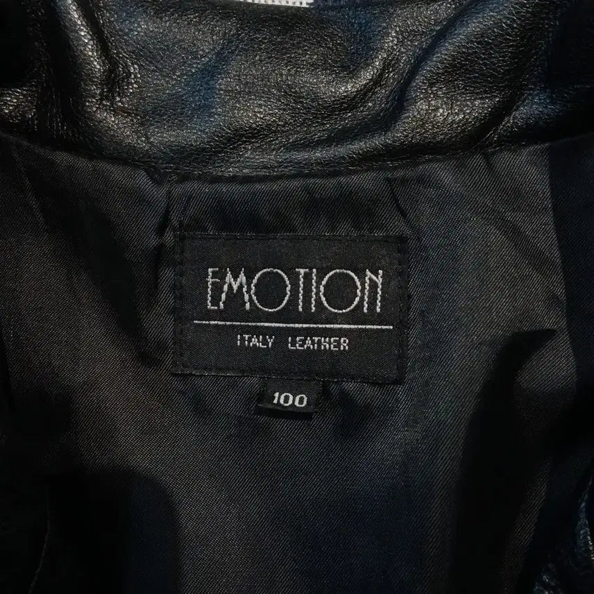 [BUNJANG] EMOTION Black Semi-Gloss Cowhide Leather Belted Leather Jacket / EMOTION 블랙 반광 절개 소가죽 카우레더 벨티드 레더자켓 가죽자켓