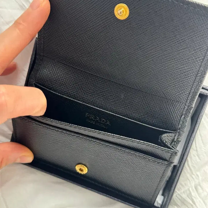 [BUNJANG] Prada Saffiano Bifold Wallet Black / 프라다 사피아노 반지갑 블랙 금장 풀박스