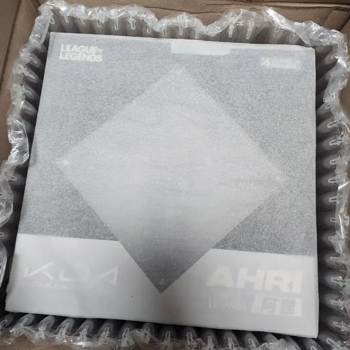 [BUNJANG] Apex Legends K/DA Ahri Figure / 리그오브레전드 K/DA 아리 피규어 에이팩스 미개봉