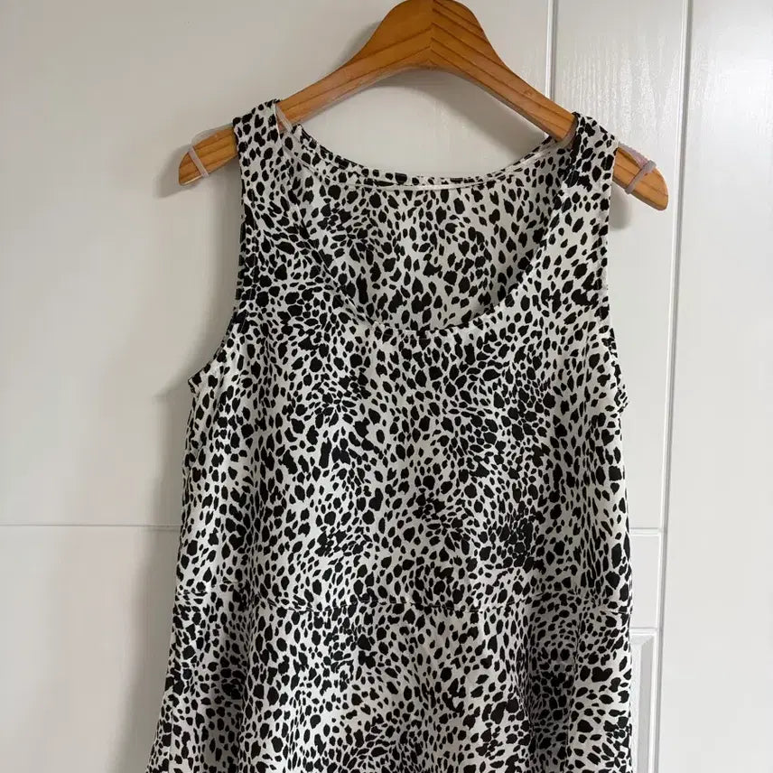 [BUNJANG] Vintage Leopard Print Tank Top Blouse / (일본 수입 빈티지)호피 나시 블라우스 레오파드 이너 민소매 S