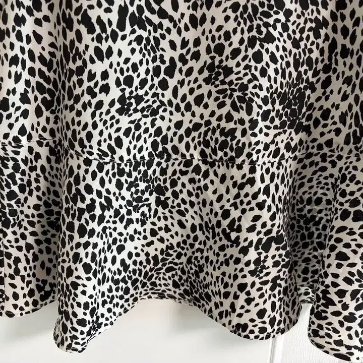 [BUNJANG] Vintage Leopard Print Tank Top Blouse / (일본 수입 빈티지)호피 나시 블라우스 레오파드 이너 민소매 S