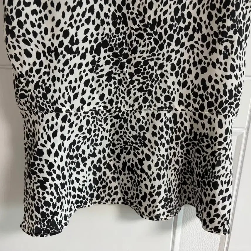 [BUNJANG] Vintage Leopard Print Tank Top Blouse / (일본 수입 빈티지)호피 나시 블라우스 레오파드 이너 민소매 S