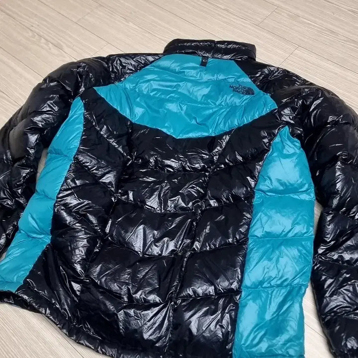 [BUNJANG] The North Face Lightweight Down Jacket (105) / 빈티지 노스페이스 블랙/블루 거의털 경량패딩 점퍼(105)