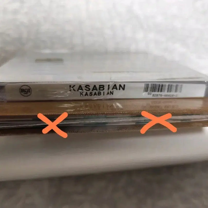 [BUNJANG] Kasabian 1st Album CD / 미개봉,CD) Kasabian (1집,무삭제 반)+2집 Empire 무료