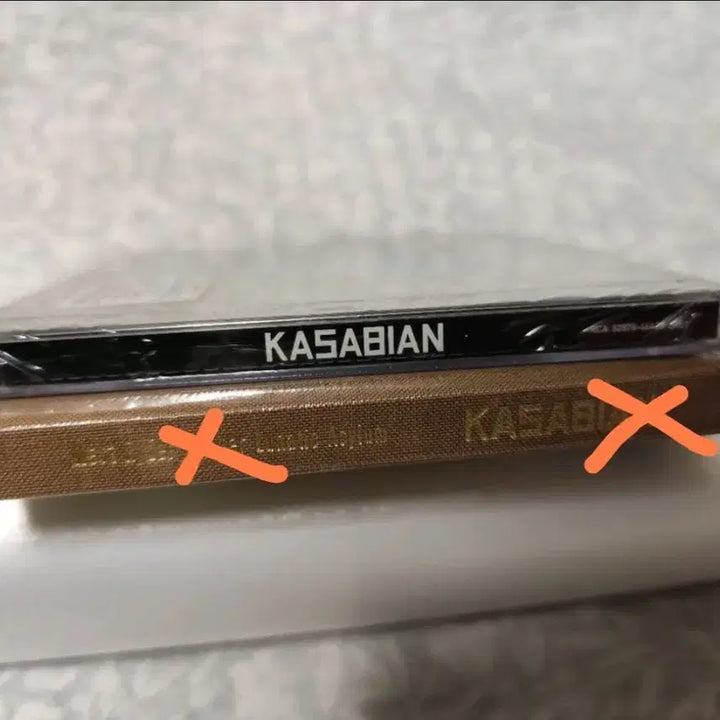 [BUNJANG] Kasabian 1st Album CD / 미개봉,CD) Kasabian (1집,무삭제 반)+2집 Empire 무료