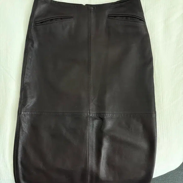 [BUNJANG] Rouje Midi Lambskin Leather Skirt / Rouje 루즈 미디 가죽스커트