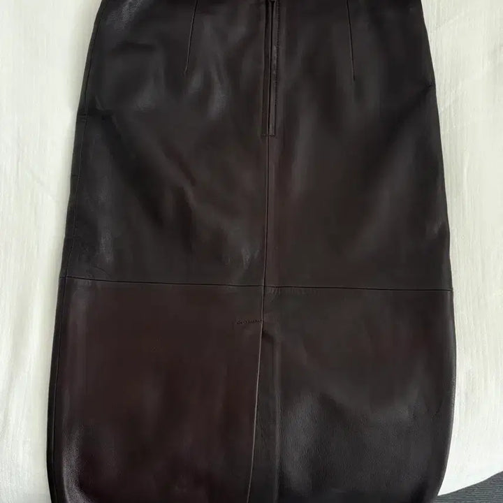 [BUNJANG] Rouje Midi Lambskin Leather Skirt / Rouje 루즈 미디 가죽스커트