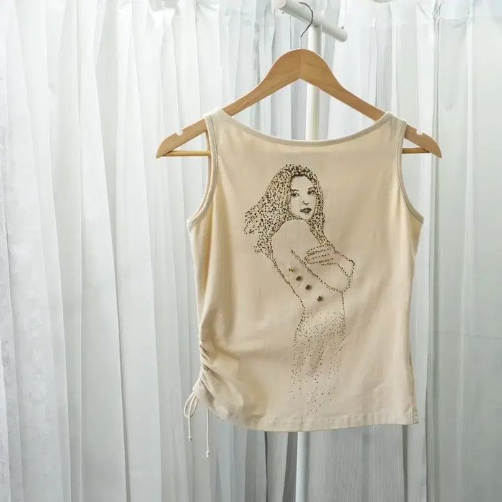 [SOLD OUT] y2k 큐빅 프린팅 사이드 셔링 나시 1887