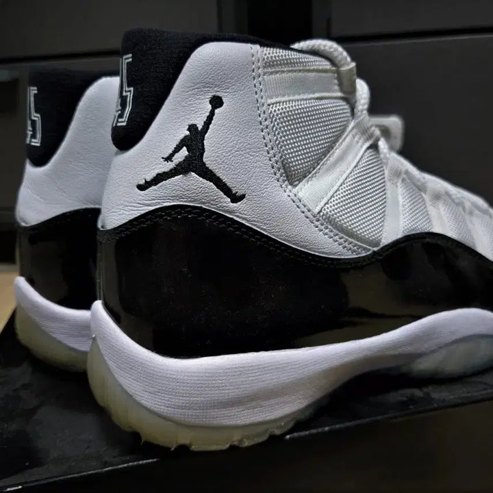 [BUNJANG] Nike Air Jordan 11 Concord Mid 2018 Sneakers / 나이키 에어 조던11 콩코드 미드 2018, 275mm  팝니다.